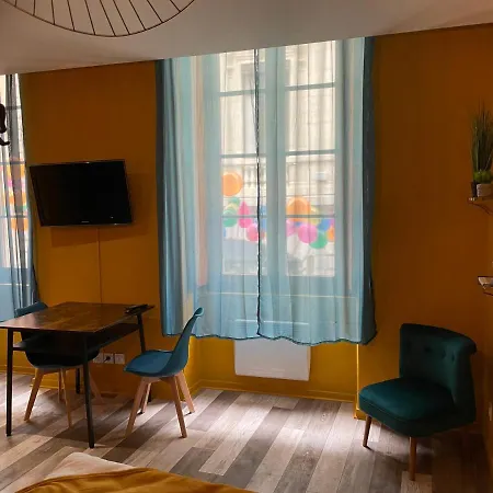 Jungle Room Romans-sur-Isère Buitenkant foto